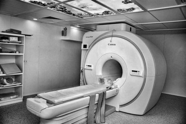 How Claude Code’s Second Opinion on MRIs Could Disrupt Medical AI Market
